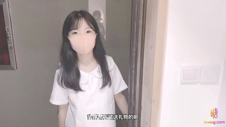 00后纯欲白丝小可爱 小学妹真的嫩 被大JB艹的爽翻了 屁股被打的好响 萌萌的外表 娇小的身材 又纯又欲 爱不释手[573M]