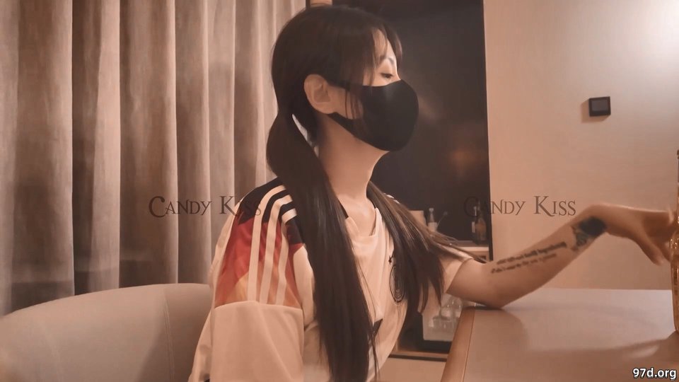 极品骚婊反差嫩模『CandyKiss』四部[HD/2.9G]